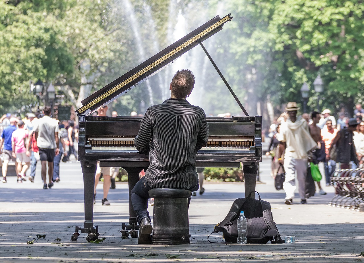 Street Piano